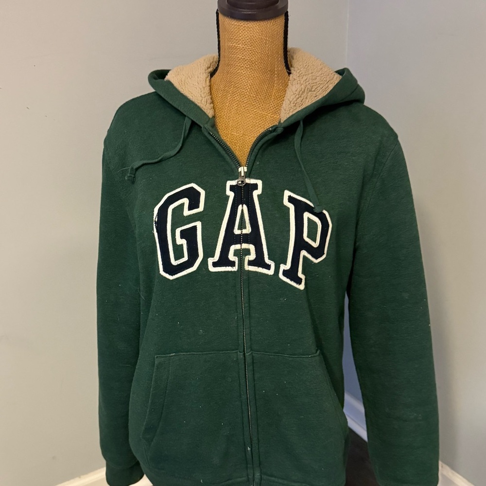 Gap misses zip front Sherpa lined logo hoodie jacket, size medium